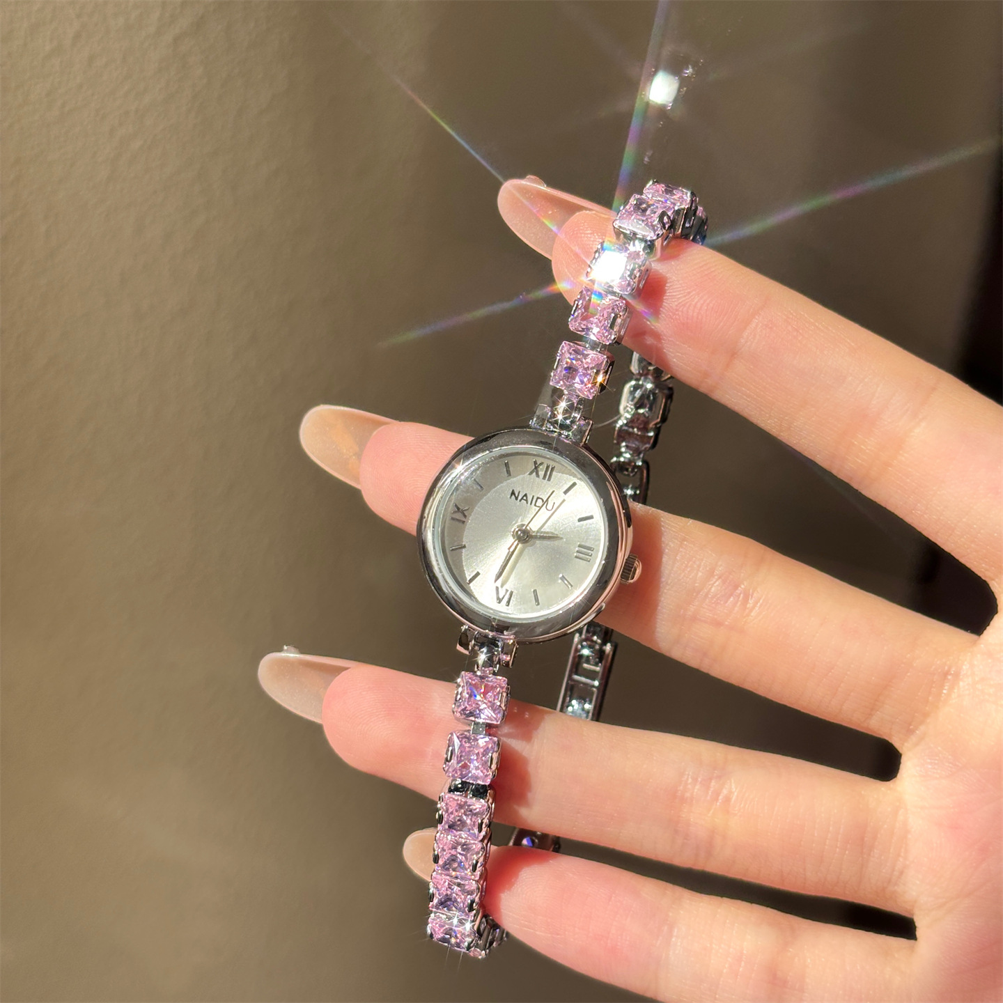 Luxury Watch Levels - Jam Tangan Gelang Bertabur Berlian Mode
