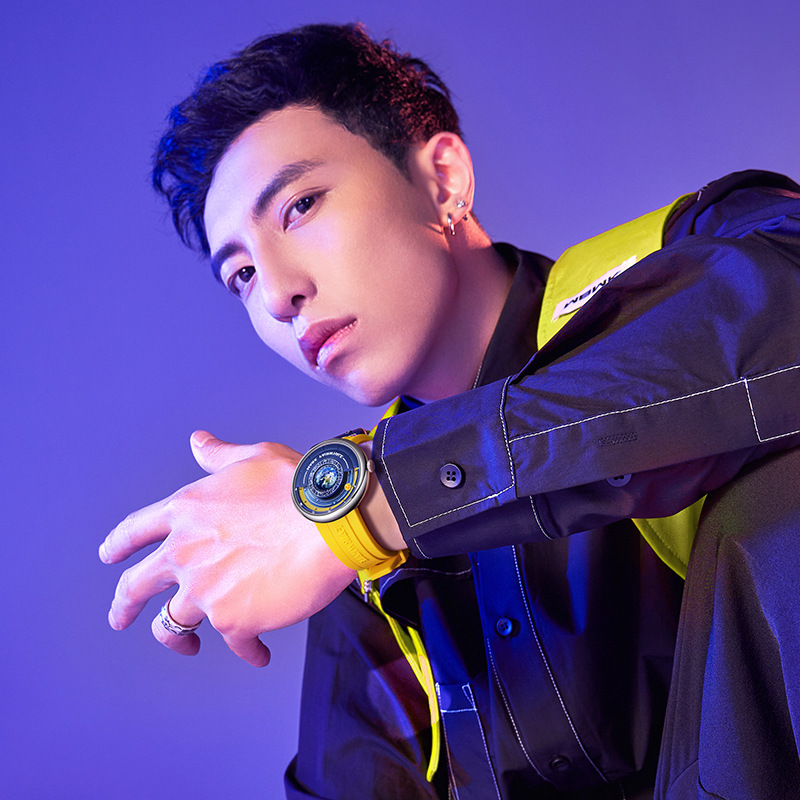 MARK FAIRWHALE, merek jam tang - Luxury Watch Offers ulasan dan harga