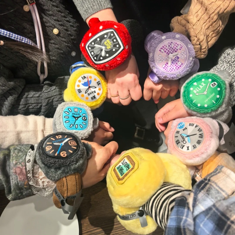 【Tersedia】Jam Tangan Boneka Pl - Luxury Watch Storage ulasan dan harga