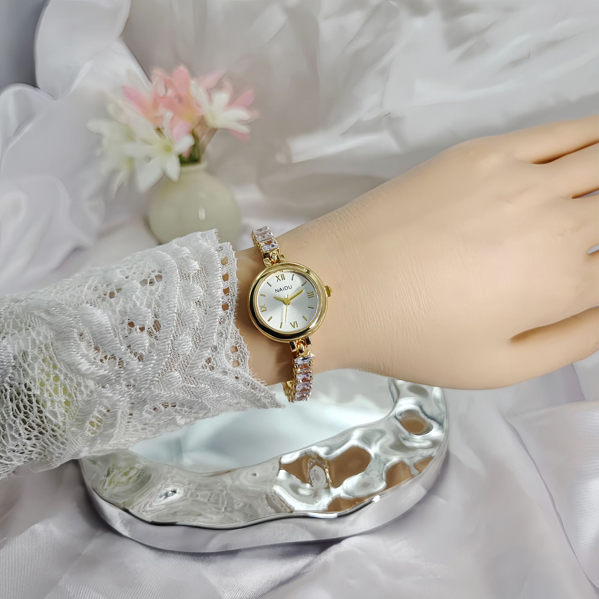 Jam Tangan Gelang Bertabur Ber - Luxury Watch Levels ulasan dan harga