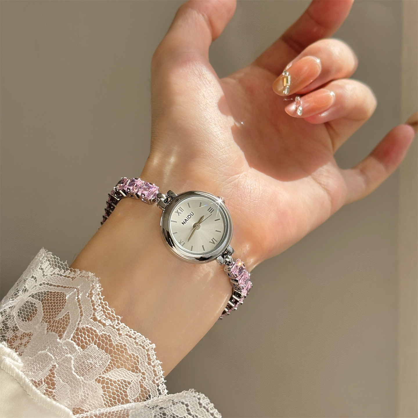 Jam Tangan Gelang Bertabur Ber - Luxury Watch Levels ulasan dan harga